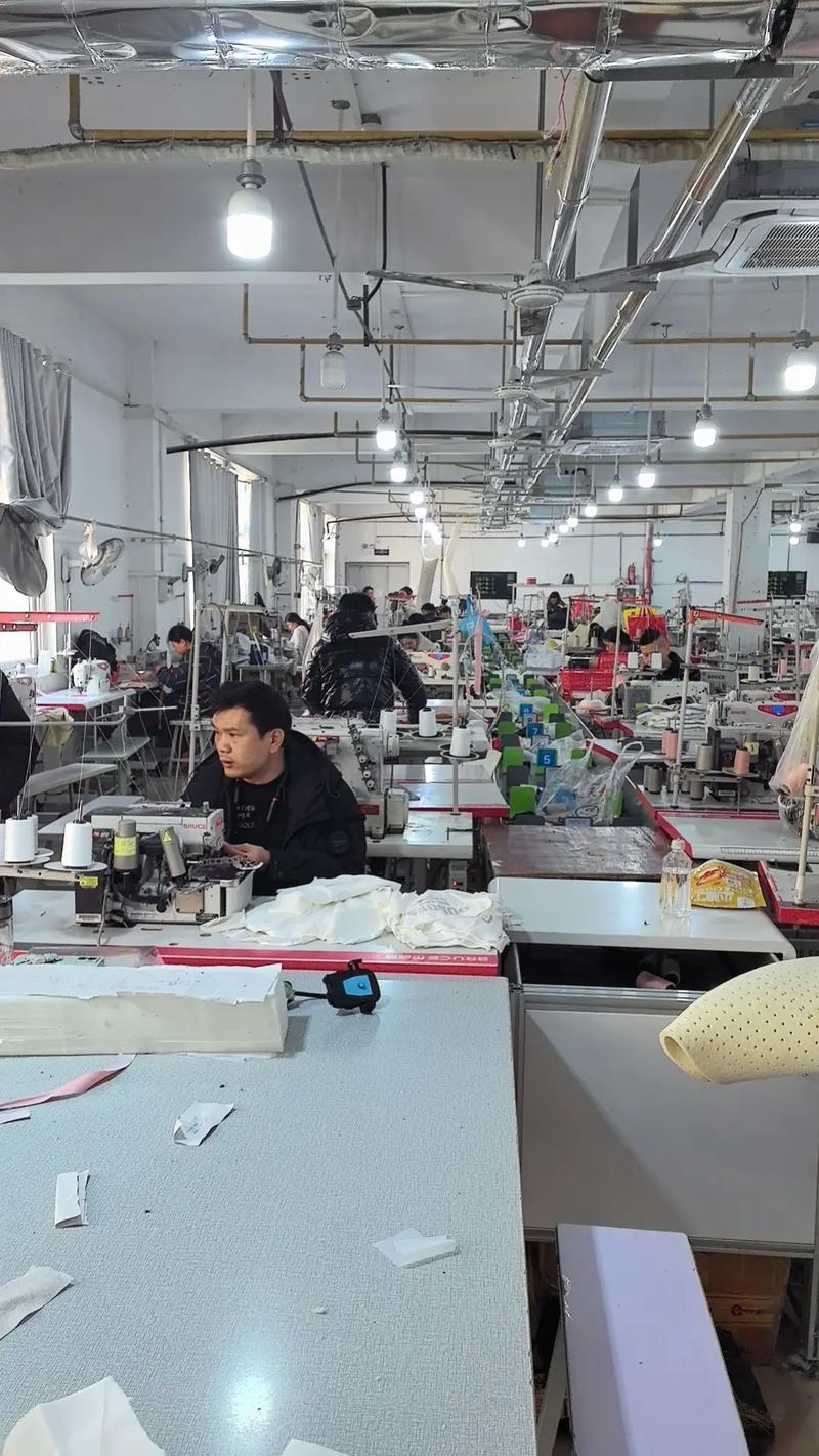 帶你走進服裝廠 開工了，還有空位等你來！